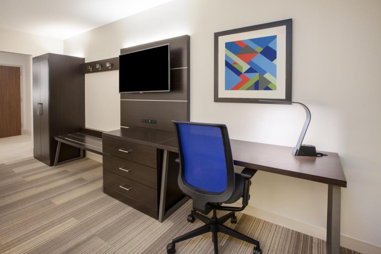 Holiday Inn Express & Suites Windsor East - Lakeshore By Ihg Tecumseh Zewnętrze zdjęcie