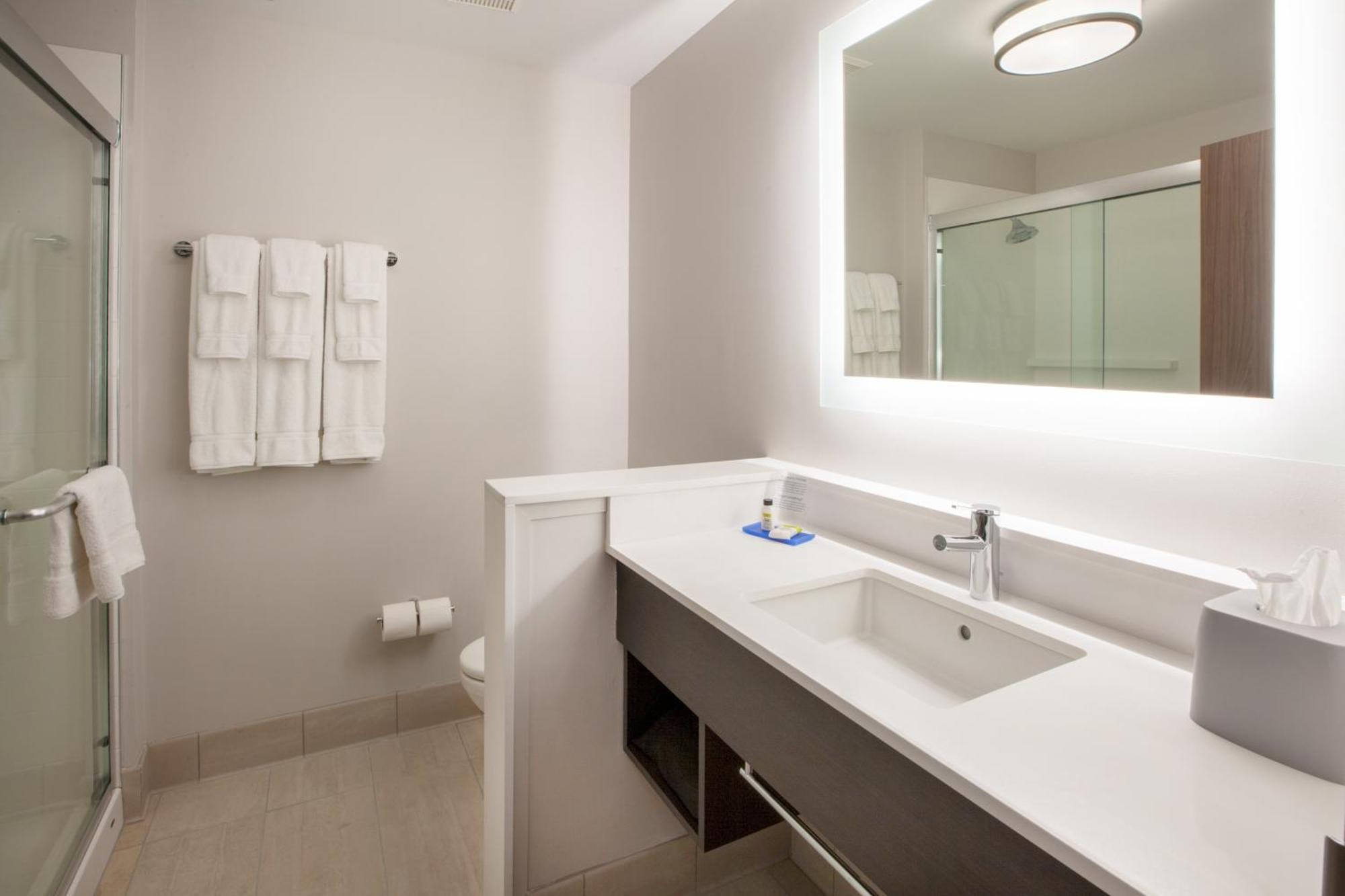 Holiday Inn Express & Suites Windsor East - Lakeshore By Ihg Tecumseh Zewnętrze zdjęcie