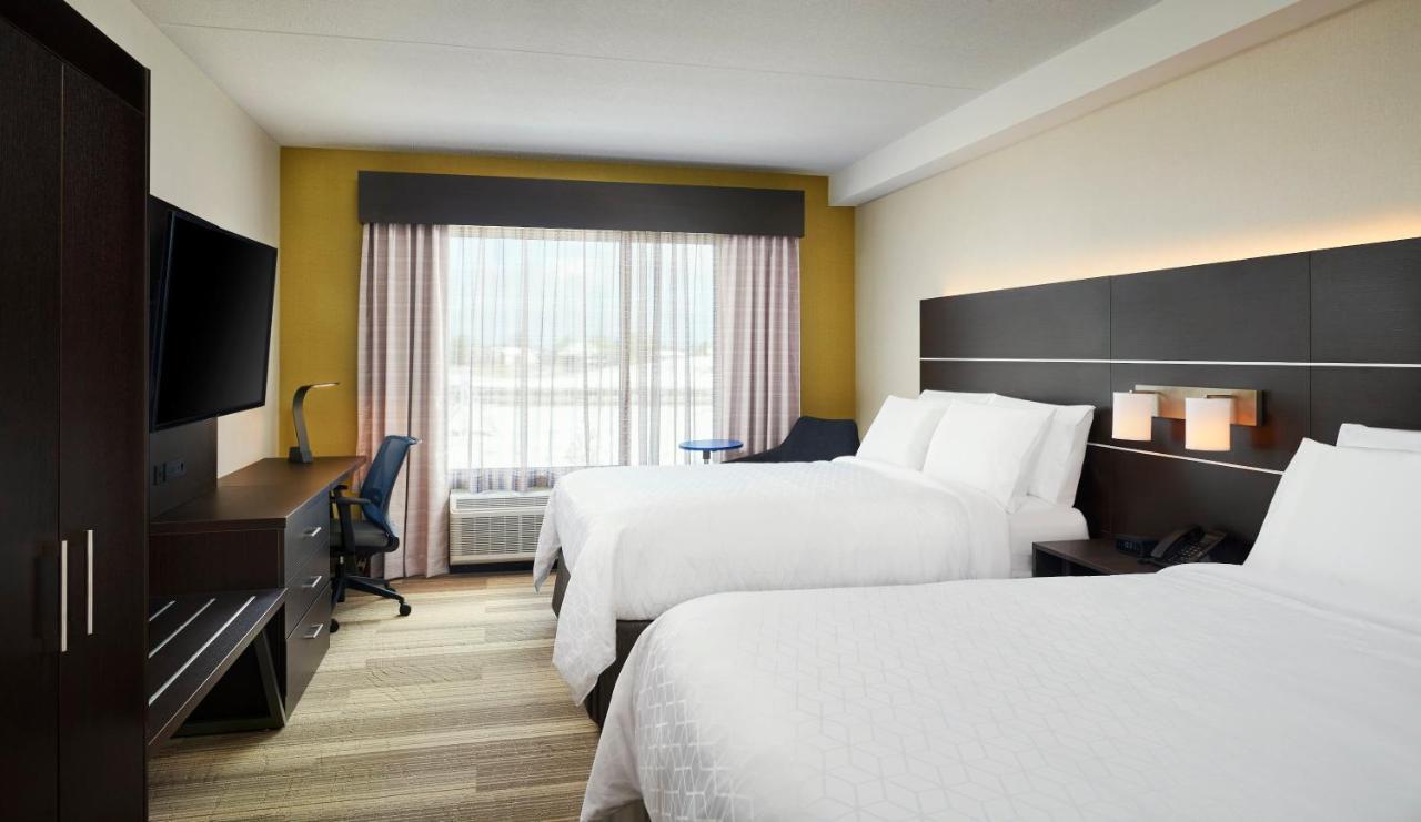 Holiday Inn Express & Suites Windsor East - Lakeshore By Ihg Tecumseh Zewnętrze zdjęcie