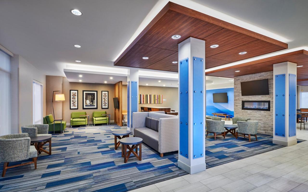 Holiday Inn Express & Suites Windsor East - Lakeshore By Ihg Tecumseh Zewnętrze zdjęcie