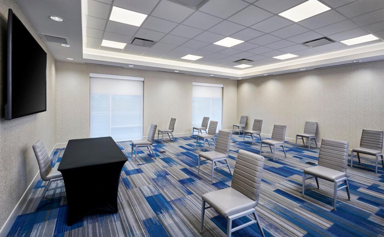 Holiday Inn Express & Suites Windsor East - Lakeshore By Ihg Tecumseh Zewnętrze zdjęcie