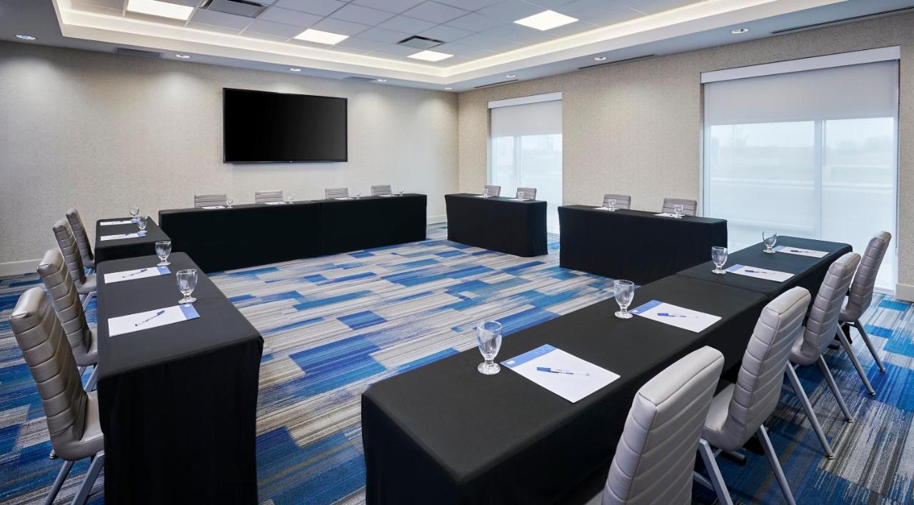 Holiday Inn Express & Suites Windsor East - Lakeshore By Ihg Tecumseh Zewnętrze zdjęcie